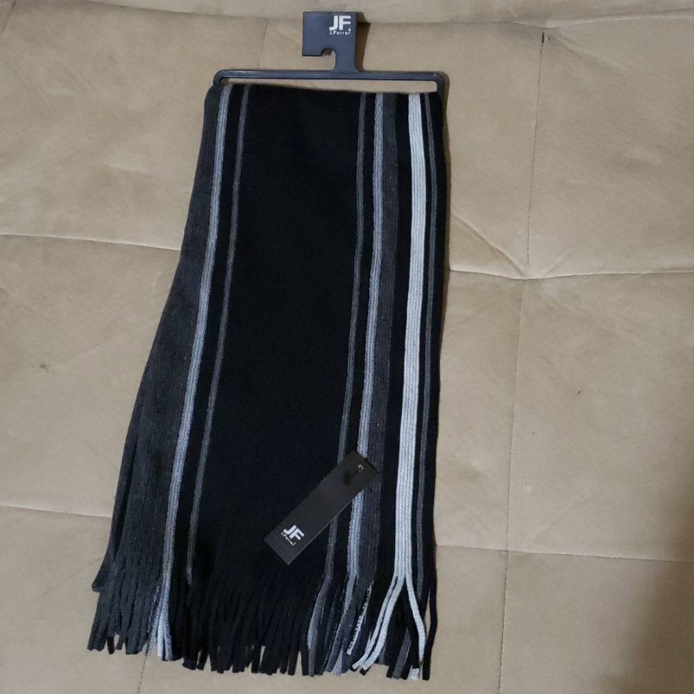 JFerrar  Bkack Scarf Mens